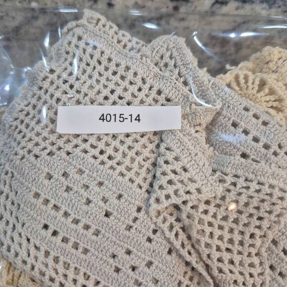 Crochet, 3 Vintage Large Ivory, Cream Ecru Cotton Doilies, Handmade - Picture 6 of 6